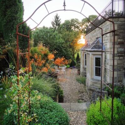 Fleur-de-lis Arch (4ft) -Ready to Rust