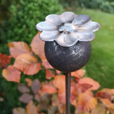 Flower Seed Pin